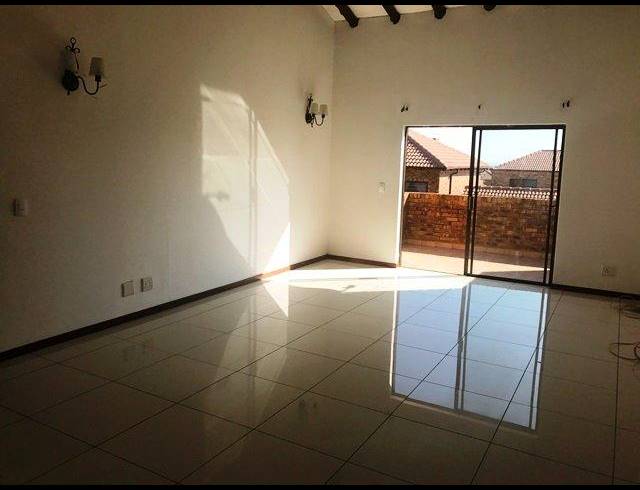 3 BEDROOM PROPERTY TO RENT IN BELLAIRS PARK